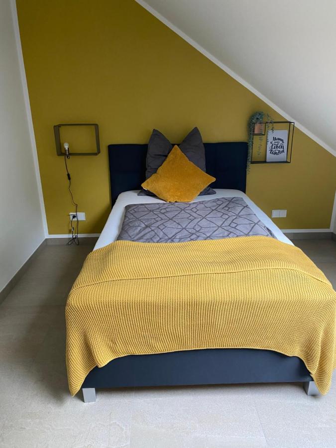 Ferienwohnung Mit Charme Langenzenn Bagian luar foto